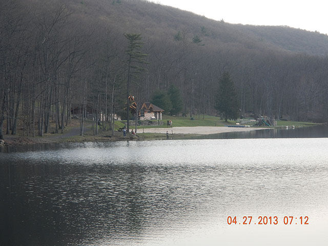 poe trip 04-26-2013 029.jpg -                               The concession stand was vacant this time of year. Except for the ever present fishermen on the banks.